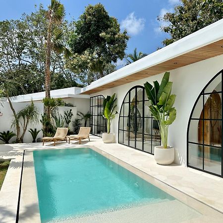 Melrose X The Young Villas Uluwatu Exterior foto